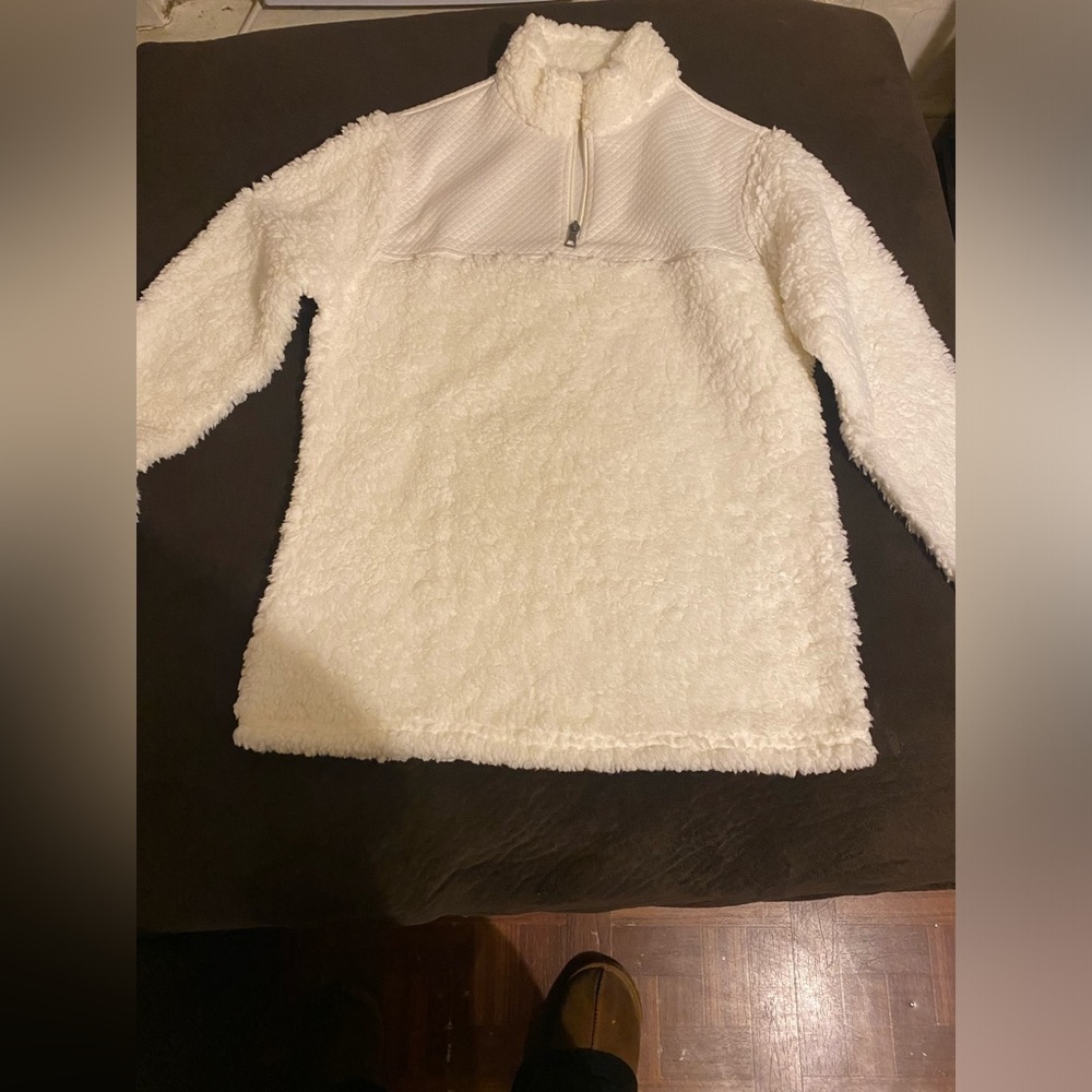 Athletic works  sweater